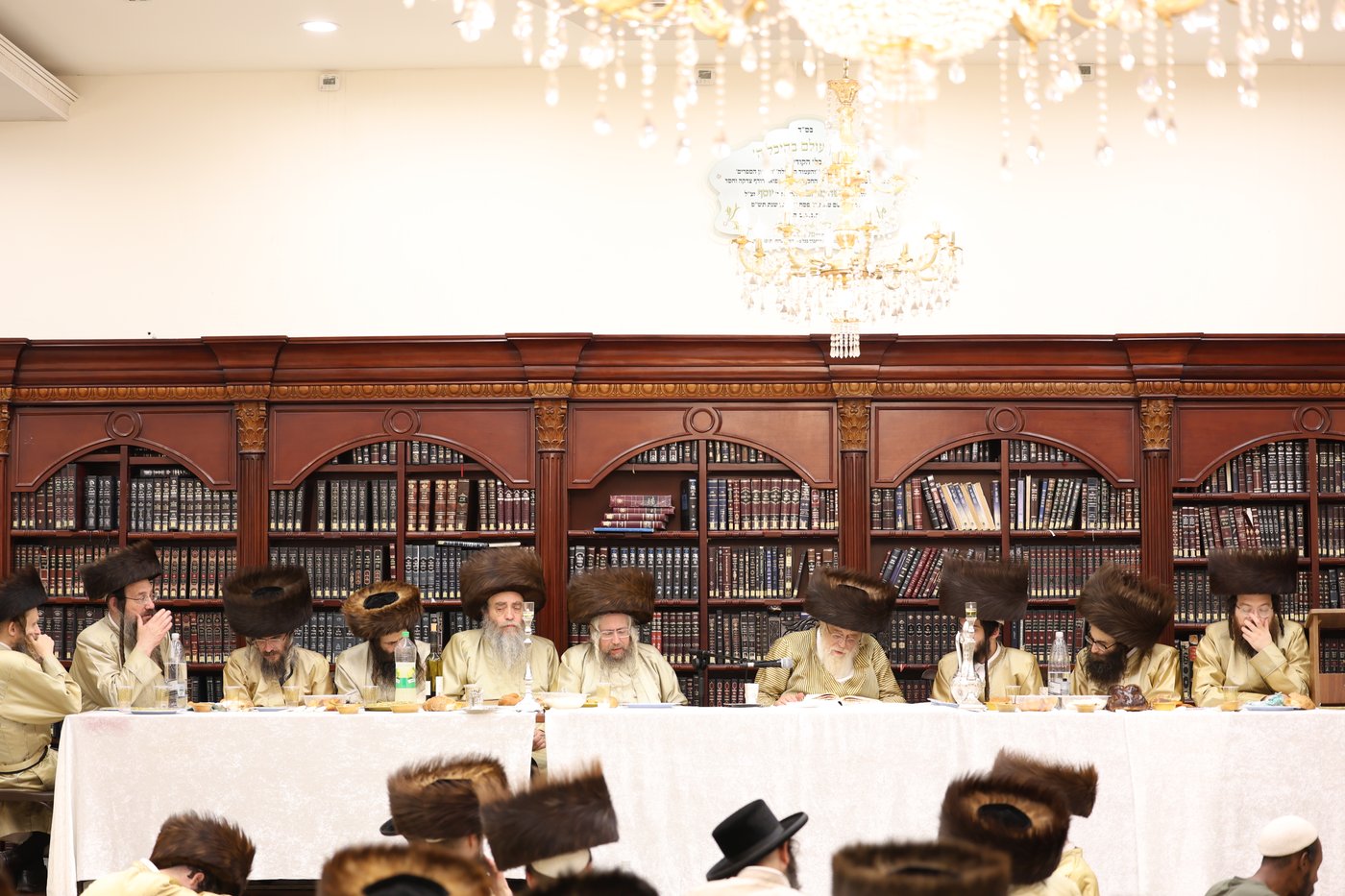 שמחת שבע ברכות לנכדת האדמו"ר מתולדות אהרן