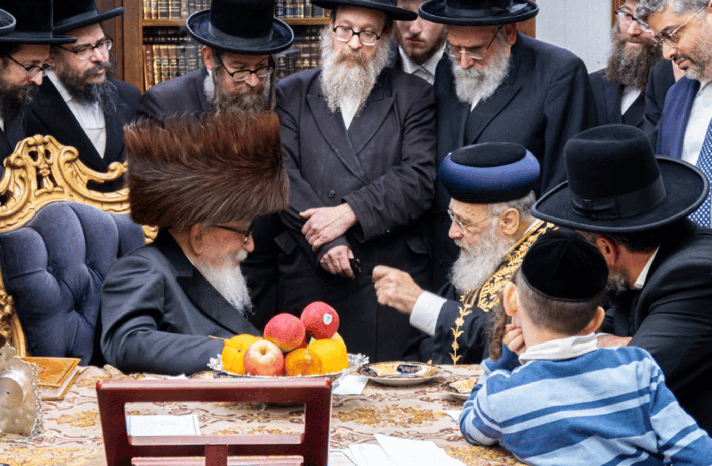 שיעור וביקור היסטורי של הראש"ל הגר"י יוסף בעיירה סקווירא | תיעוד מיוחד 