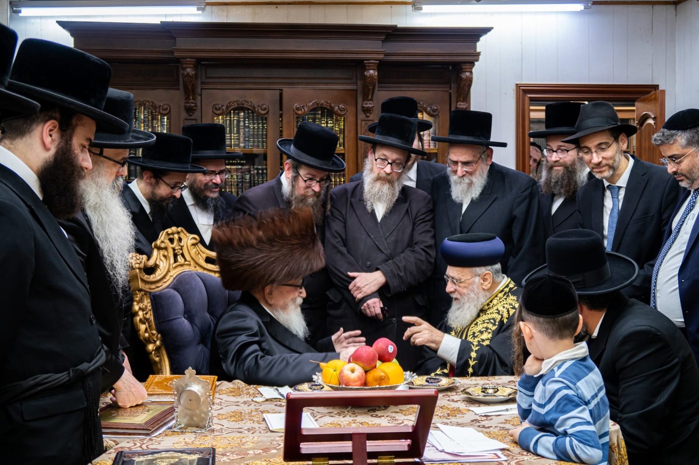 שיעור וביקור היסטורי של הראש"ל הגר"י יוסף בעיירה סקווירא | תיעוד מיוחד 