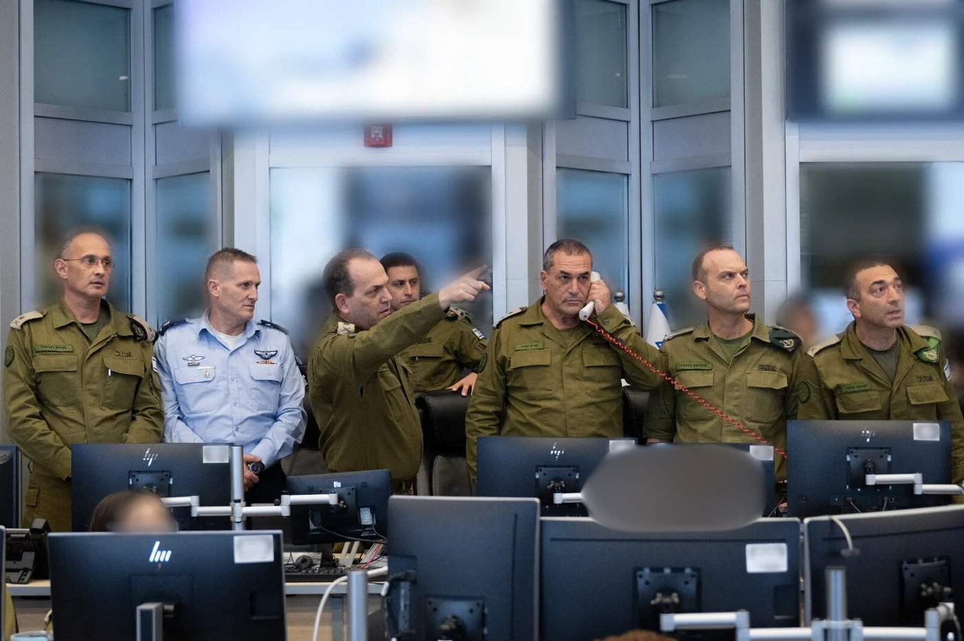 בכיר אמריקני: "פורדו נפגע קשה, אך לא הושמד" | נתניהו הגיע לכותל להודות על ההצלחה במלחמה