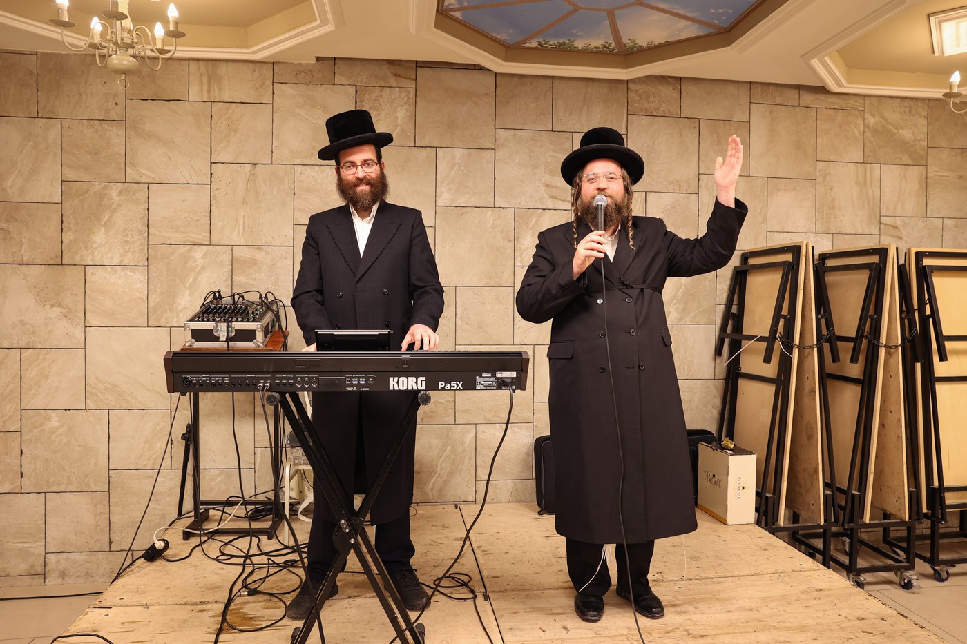שמחת בר המצווה לנכדו הראשון של הרה"צ רבי אלימלך בידרמן