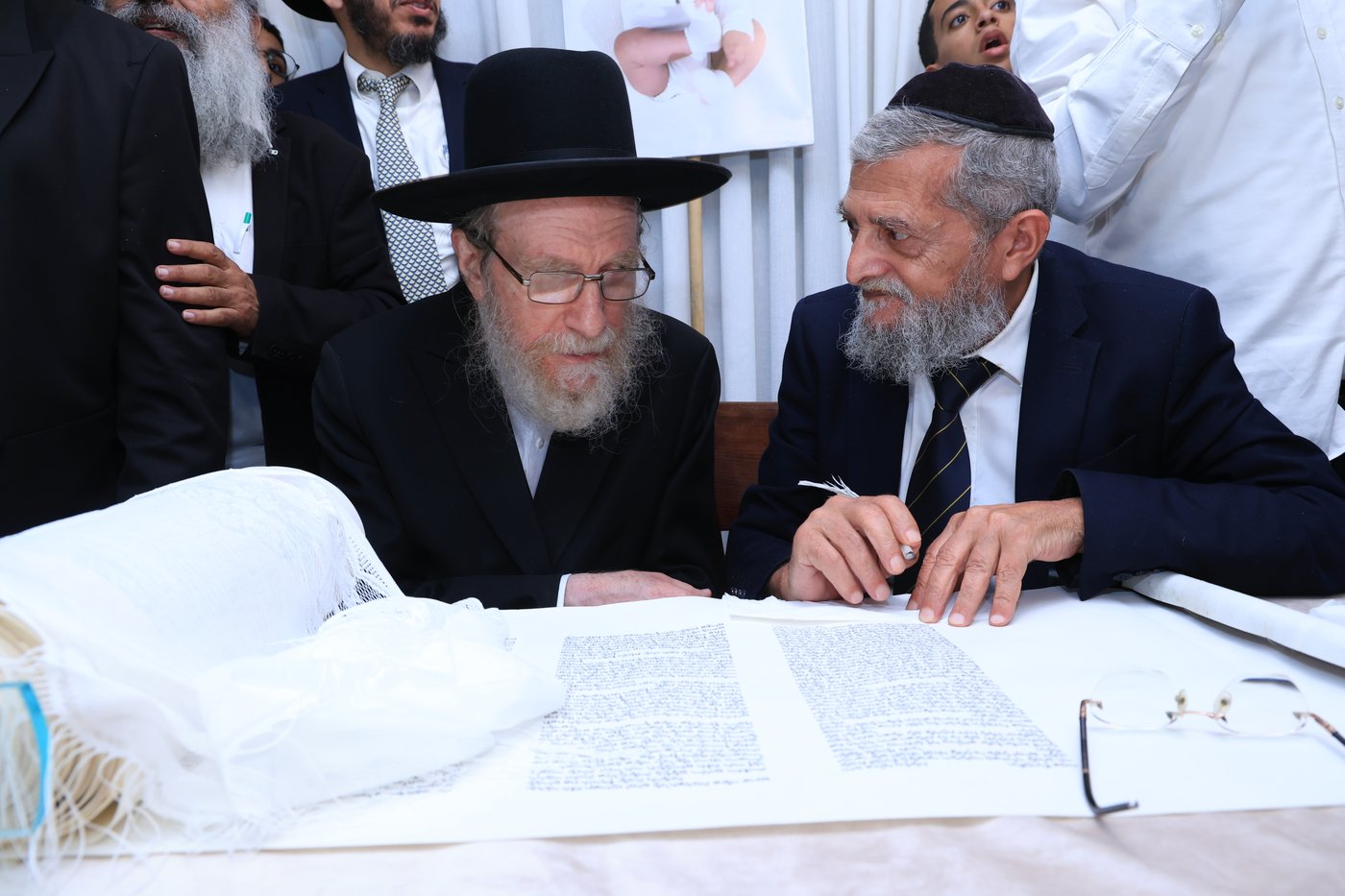 הכנסת ס"ת לקהילת 'היכל יוסף שלום'