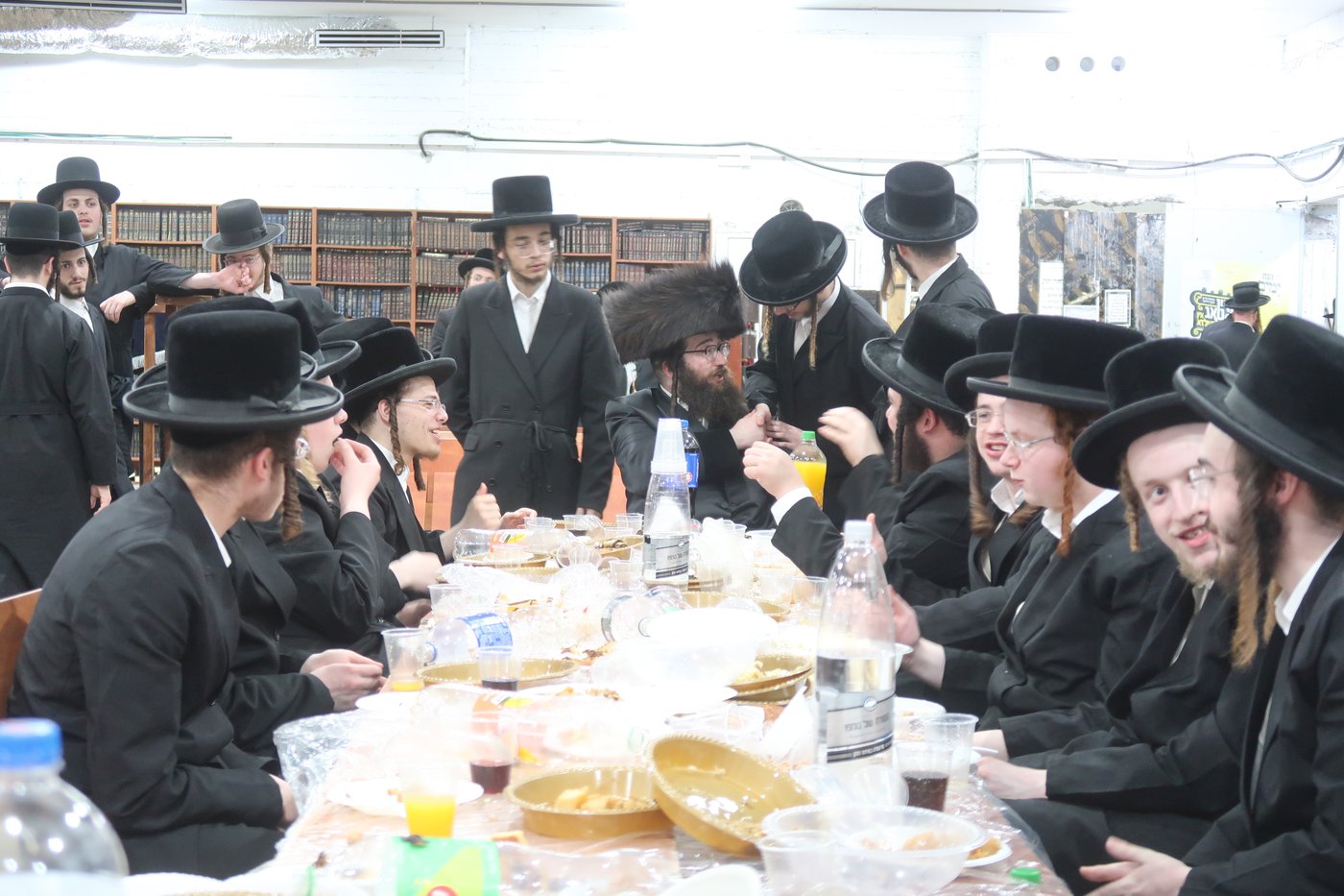 וואכט נאכט לבן הרב ישראל הגר