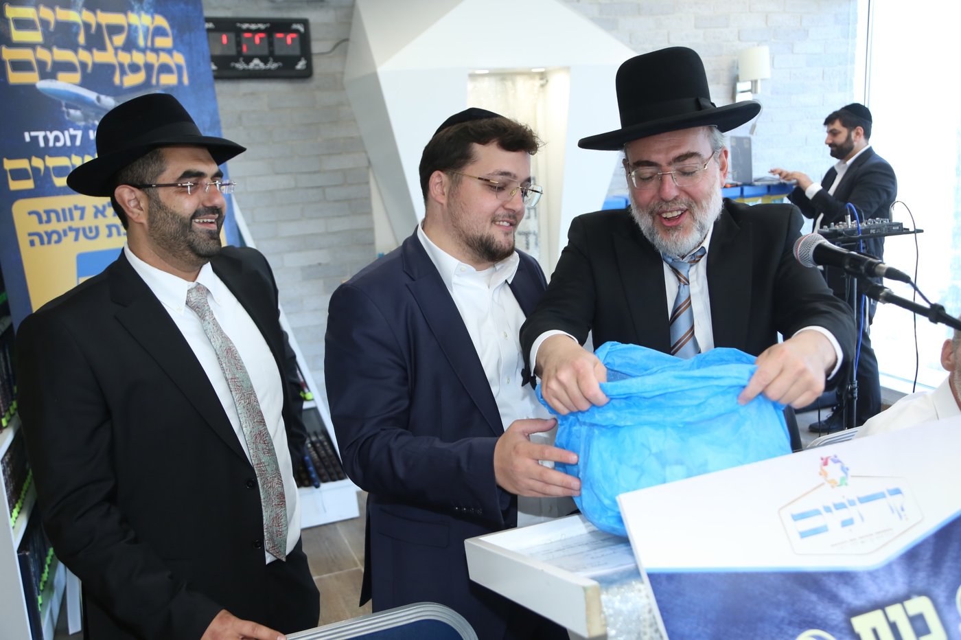 חגיגת הסיום במגדלי בסר
