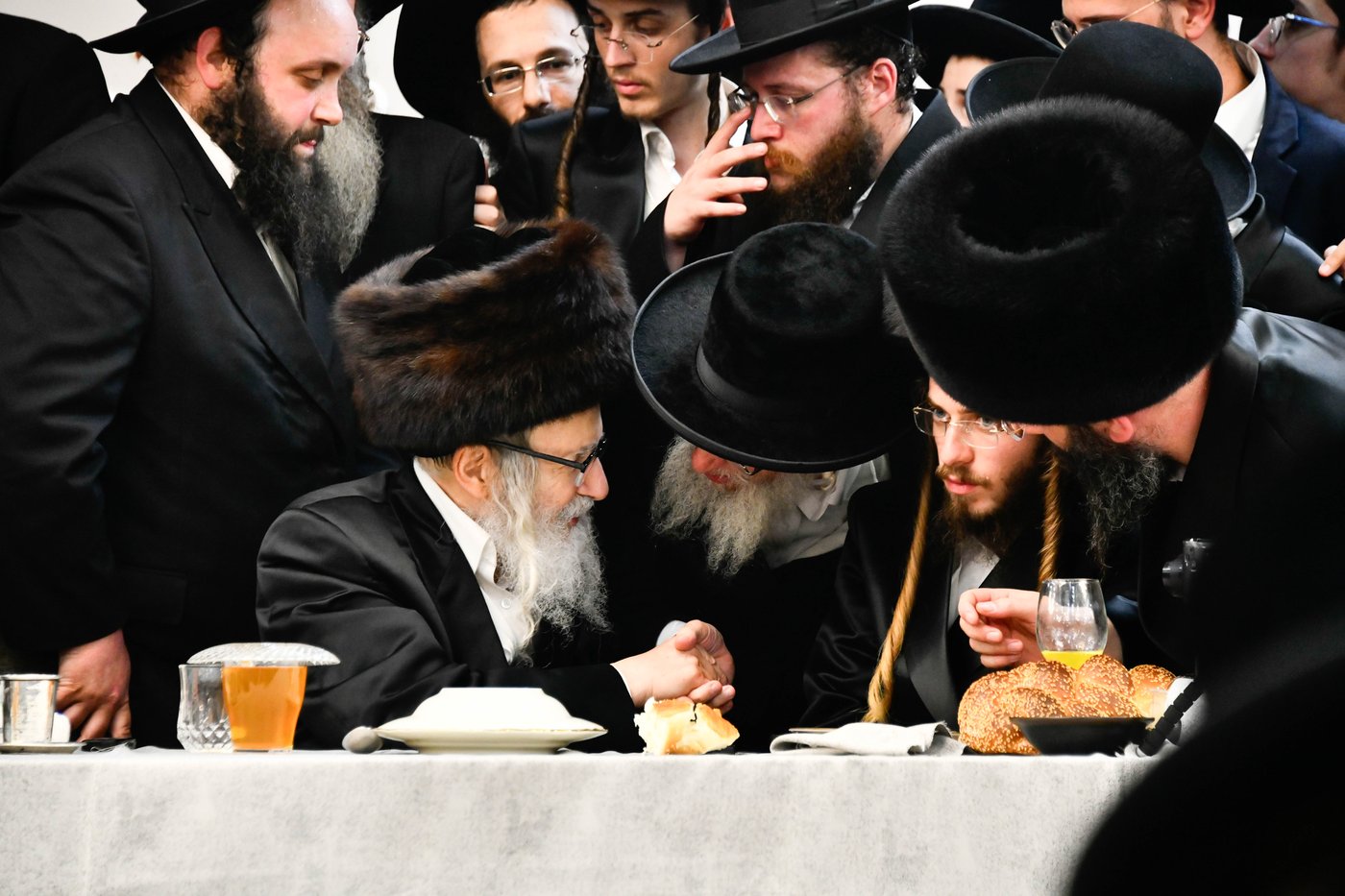 האדמו"ר מאמשינוב בחתונה בבני ברק