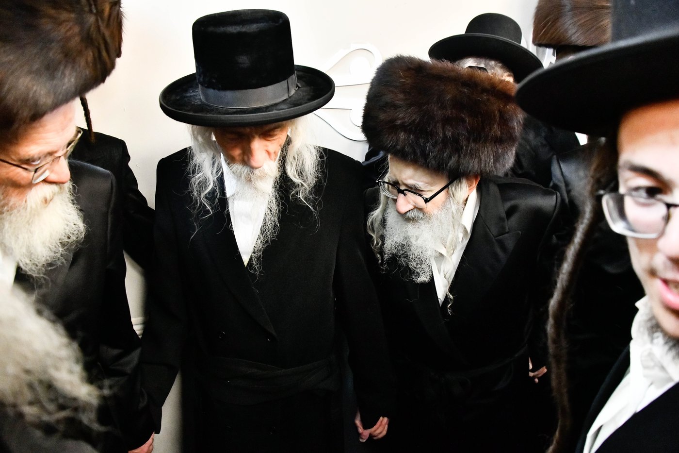 האדמו"ר מאמשינוב בחתונה בבני ברק
