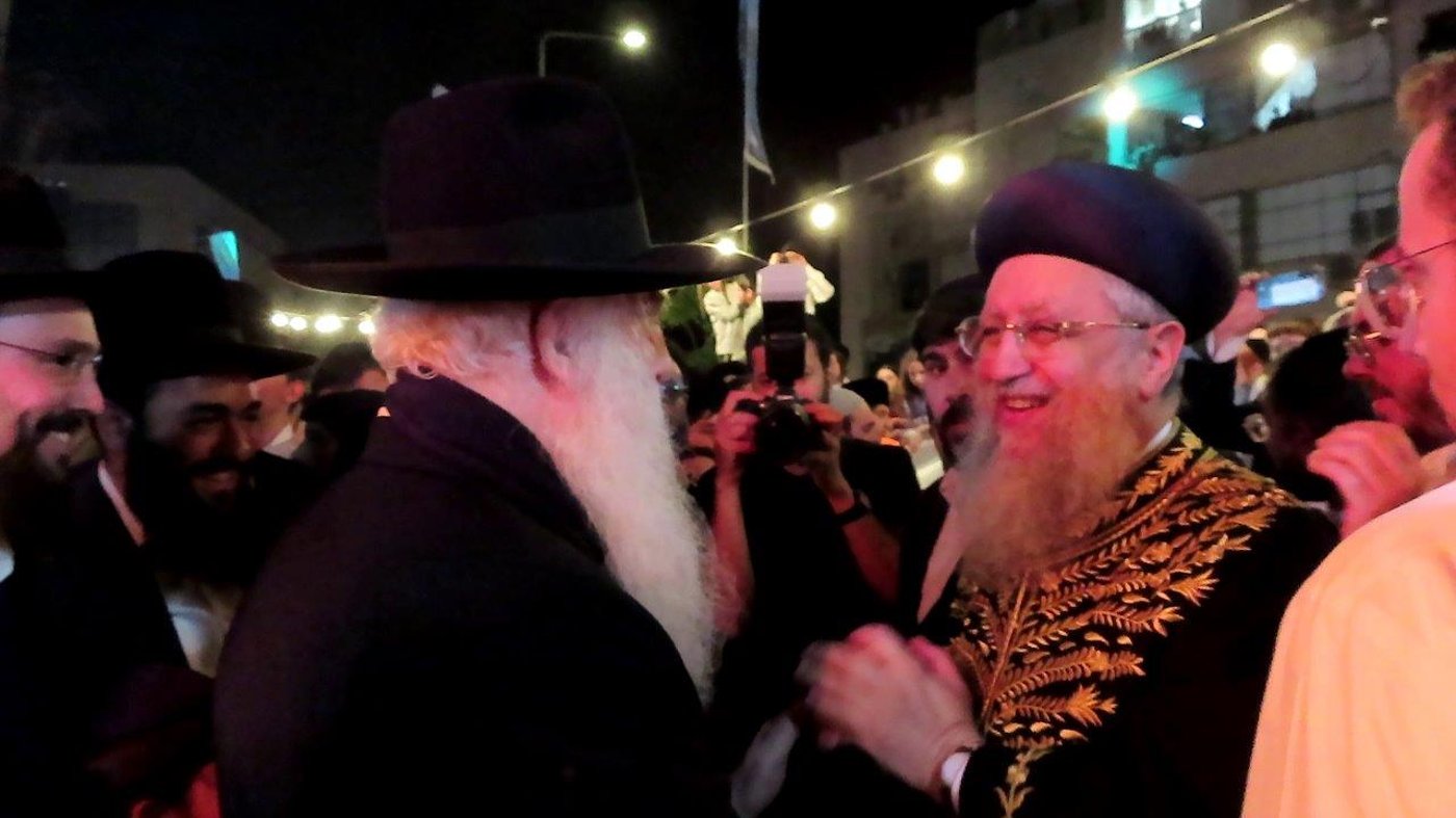 הראשל"צ הגר"ד יוסף בהדלקת המדורה בל"ג בעומר