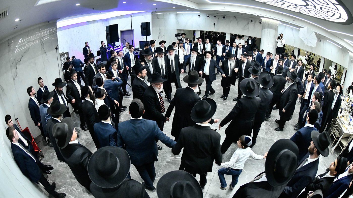 שמחת נישואי נכד הגאון רבי בצלאל פנחסי