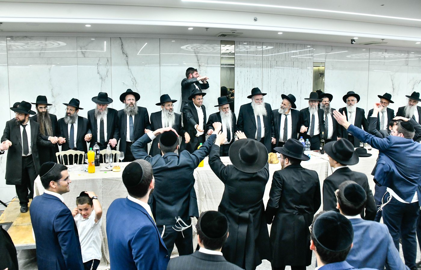 שמחת נישואי נכד הגאון רבי בצלאל פנחסי
