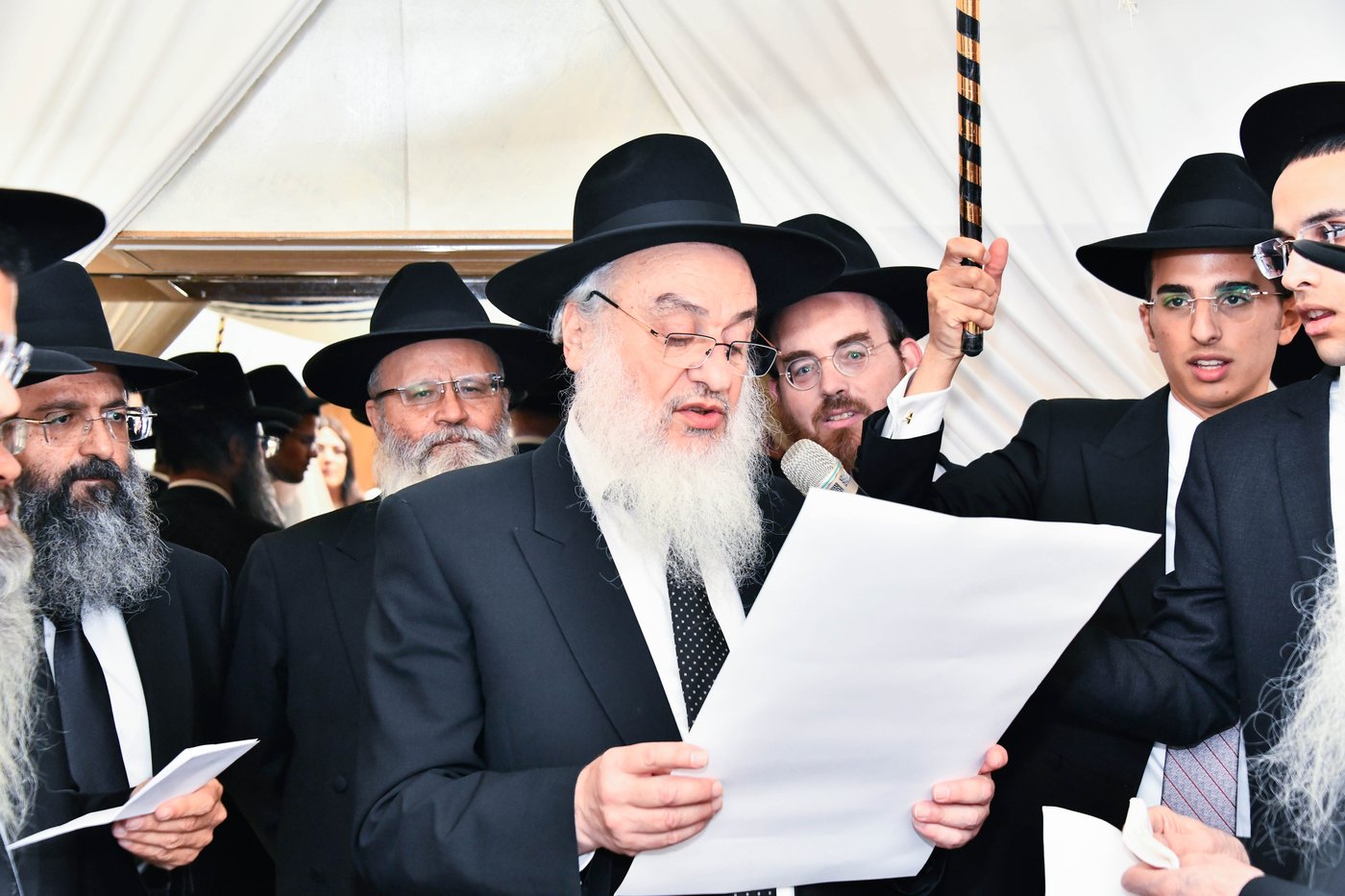 שמחת נישואי נכד הגאון רבי בצלאל פנחסי
