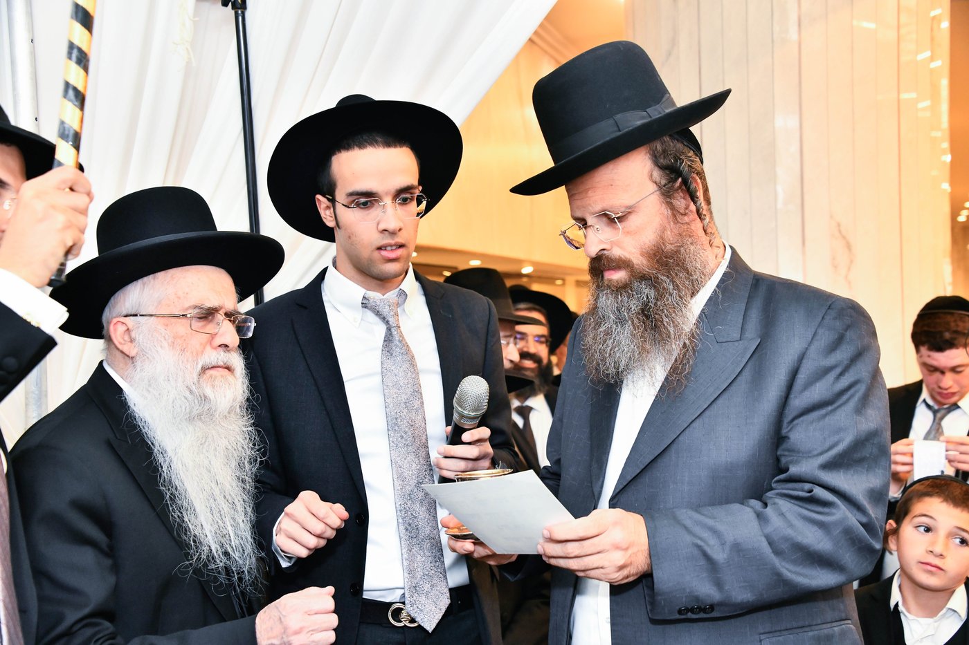 שמחת נישואי נכד הגאון רבי בצלאל פנחסי