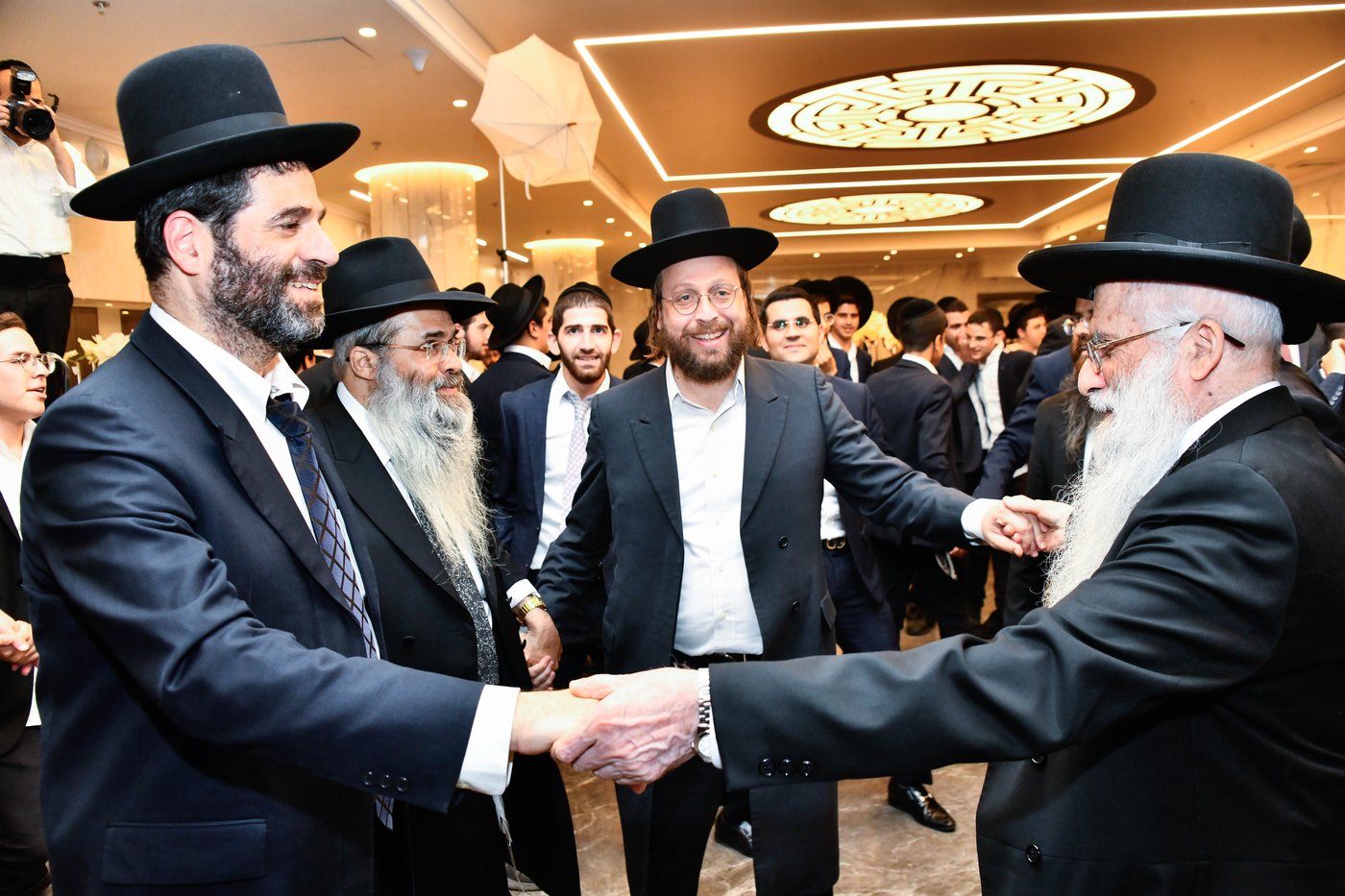 שמחת נישואי נכד הגאון רבי בצלאל פנחסי