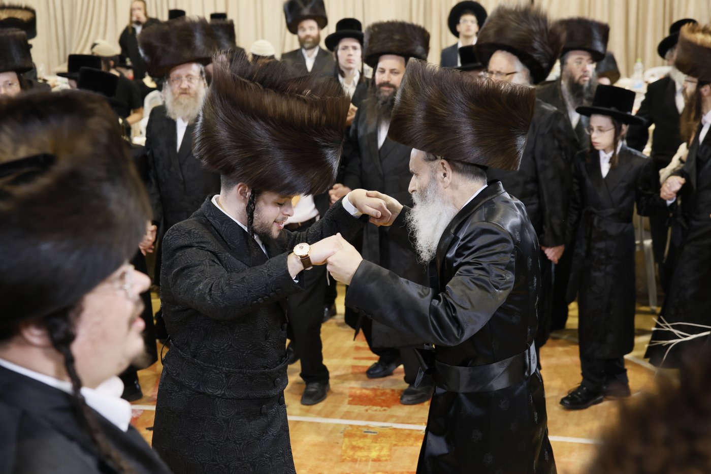 שמחת נישואי בן גאב"ד זוועהיל