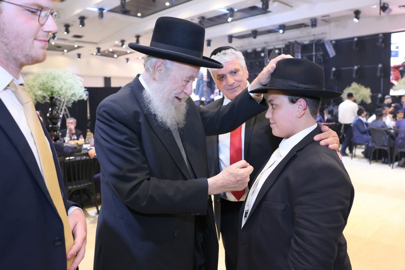 בר מצווה לבנו של אבי אמסלם 