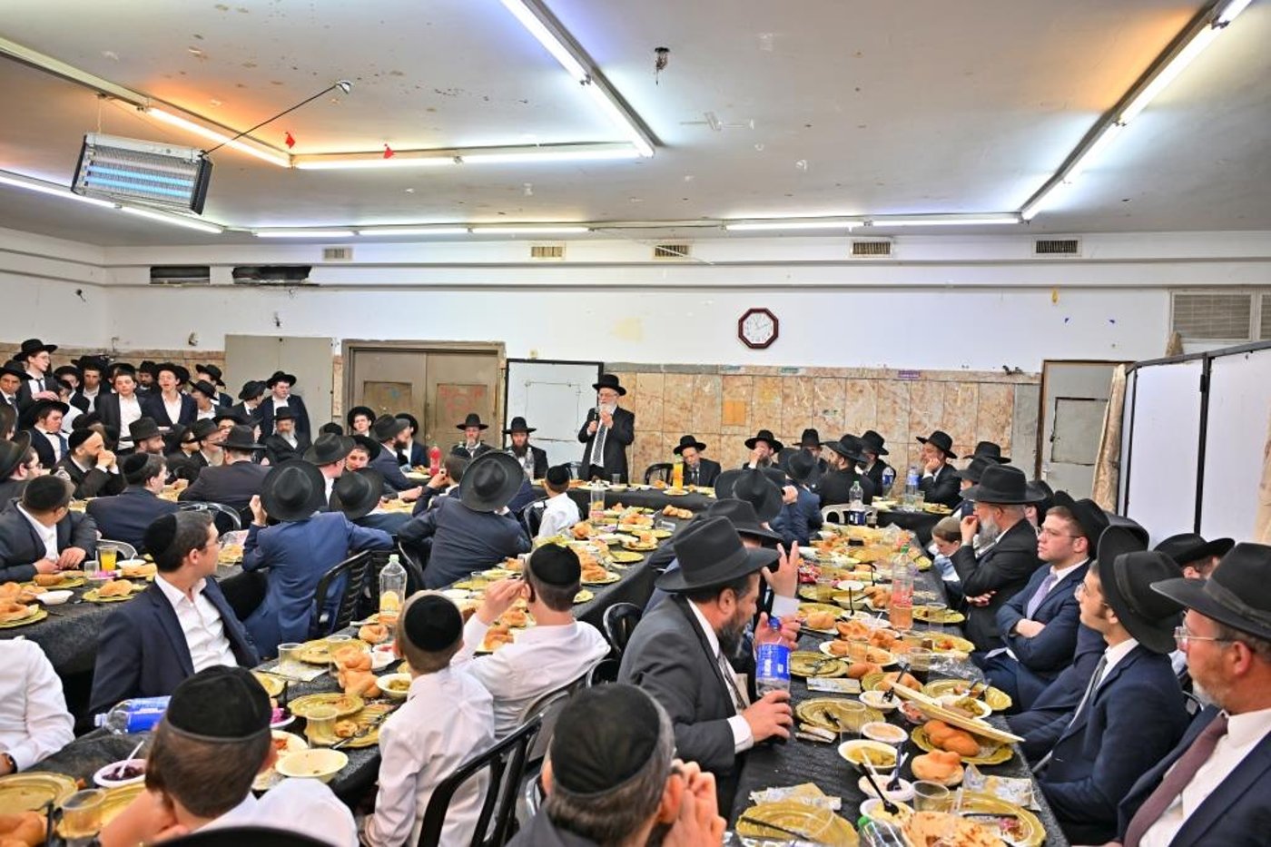מעמד הכסת ספר תורה להיכל ישיבת הגרי"ש לצעירים