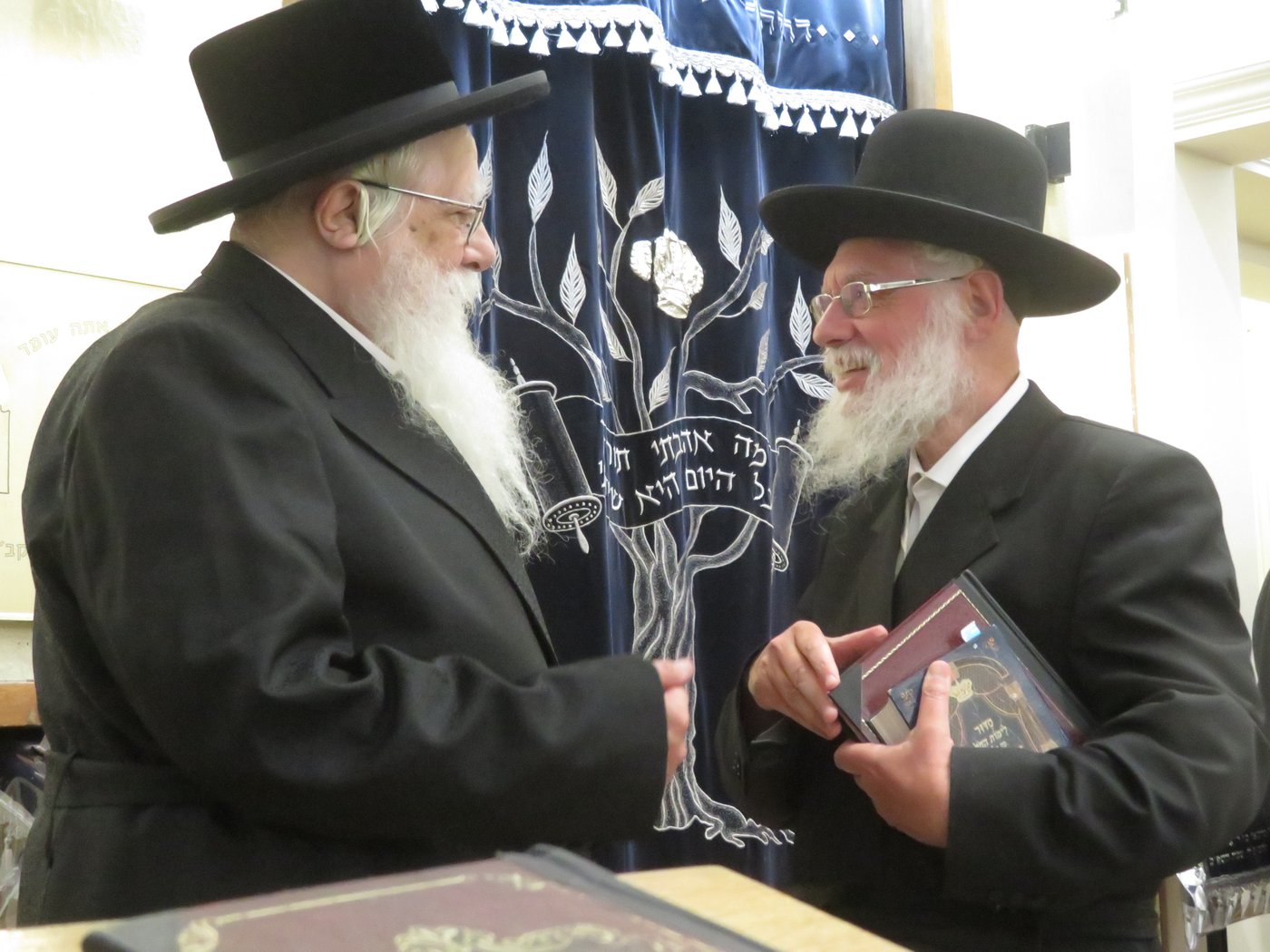 האדמו"ר משאץ ויז'ניץ בביקור בלונדון