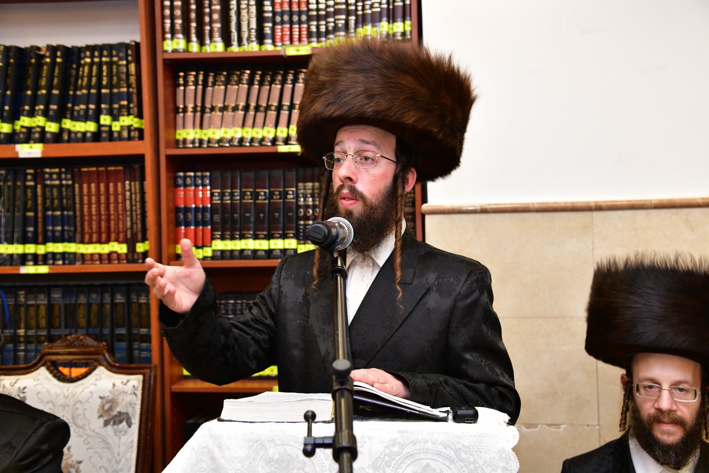 הכנסת ספר תורה לביהמ"ד 'שבט הלוי' באלעד