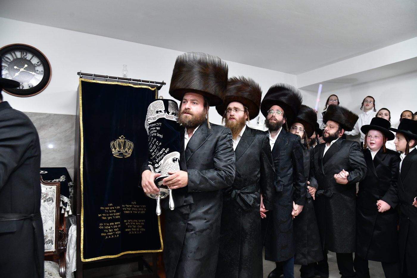 הכנסת ספר תורה לביהמ"ד 'שבט הלוי' באלעד