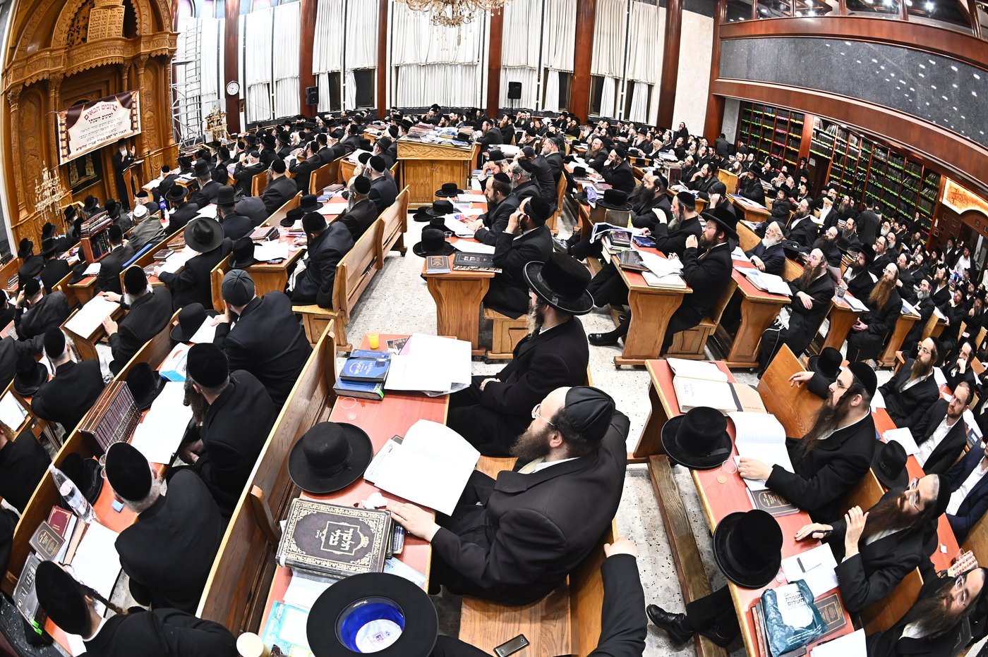 כינוס רבנים השנתי שע"י בית ההוראה של הגאון רבי יעקב מאיר שטרן
