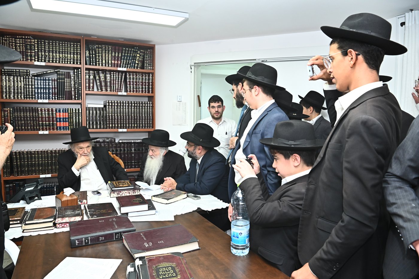 ילדי סוכת דוד אצל הגרמ"ה הירש