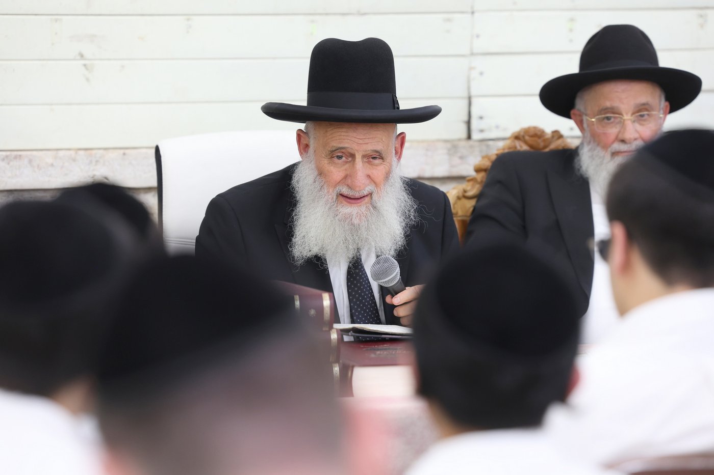 תלמידי 'לבב חכמה' במבחן סיכה אצל הגר"ר אלבז