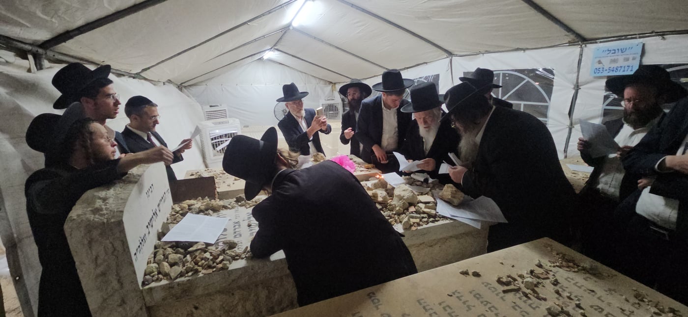הילולת הגרי"ש אלישיב זצוק"ל אצל חתנו הגר"י זילברשטיין 
