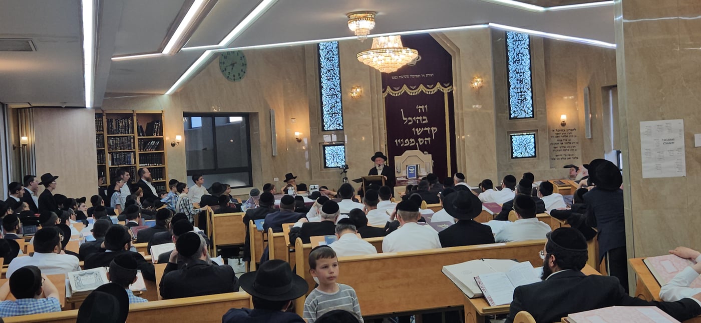הילולת הגרי"ש אלישיב זצוק"ל אצל חתנו הגר"י זילברשטיין 