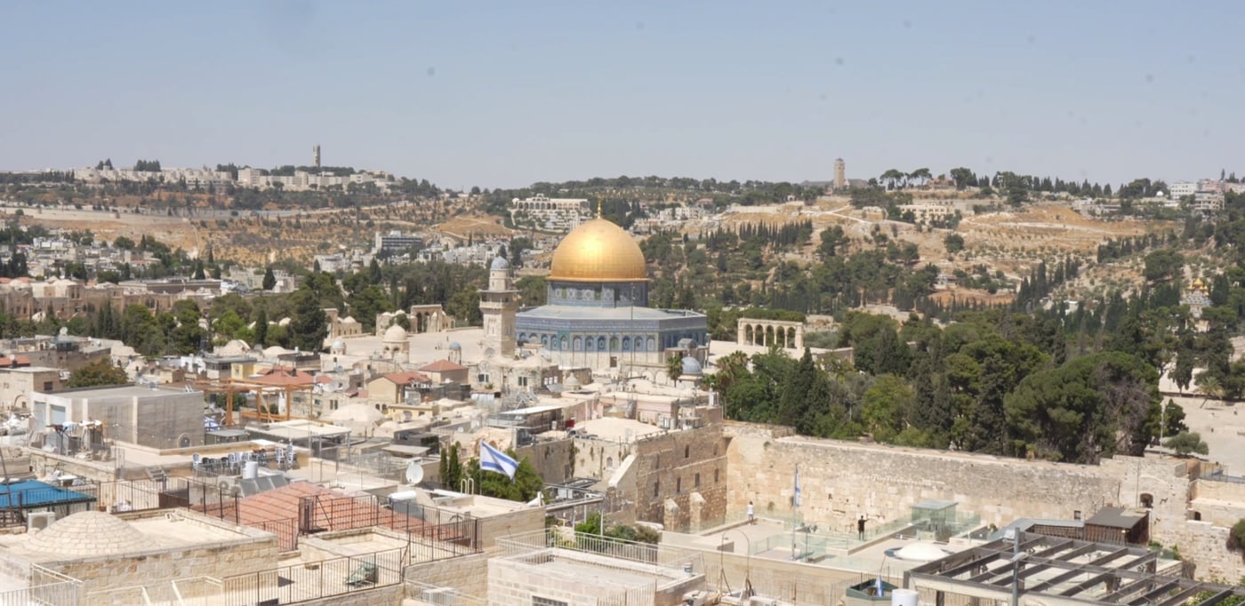 הנוף של הכותל והר הבית מבית הכנסת 'תפארת ישראל'