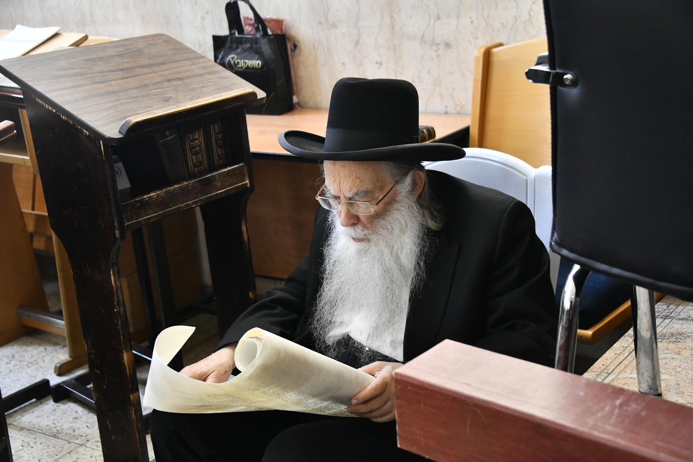 תשעה באב אצל הגאון רבי צבי רוטנברג