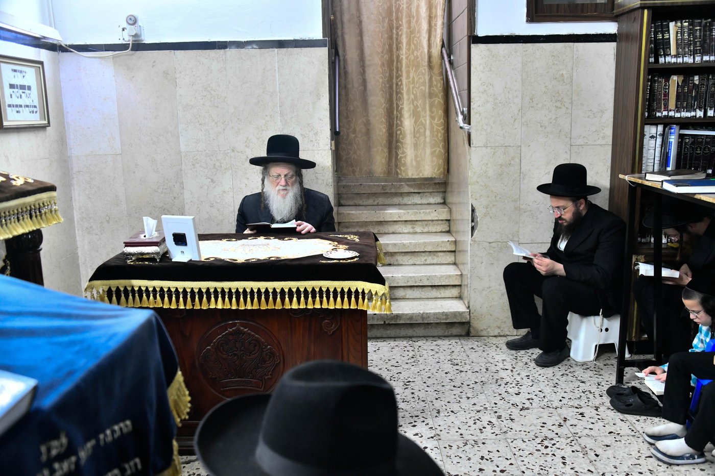 תשעה באב בחצה"ק מודז'יץ