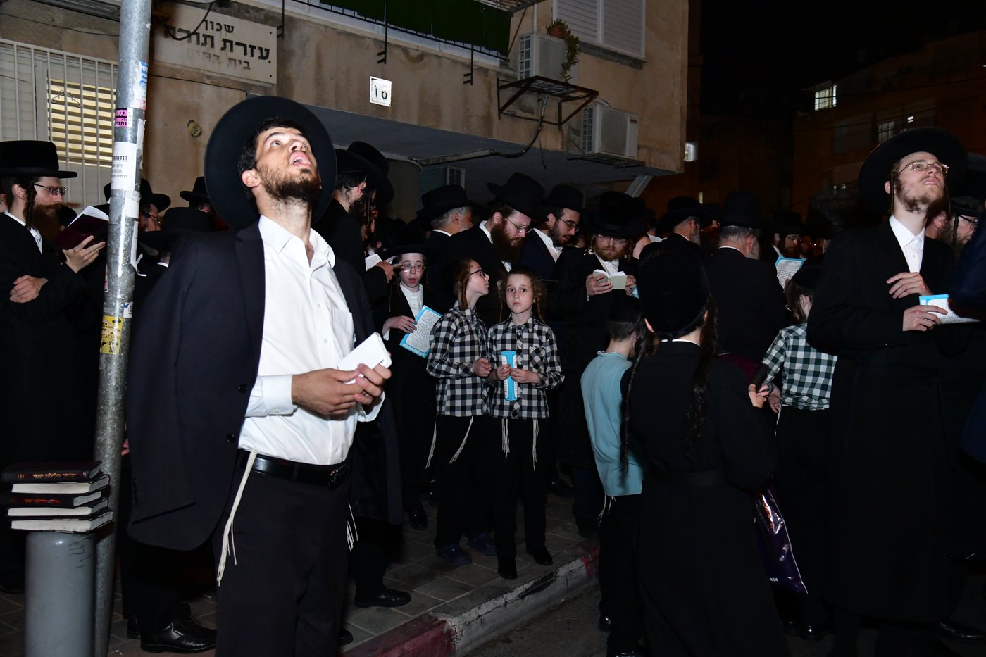 תשעה באב בחצה"ק ביאלה רמת אהרן