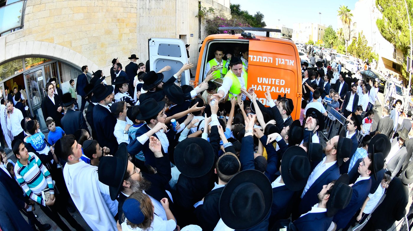 ברכת כהנים עם מאות כהנים בשטיבלך המרכזי בשכונת הר נוף