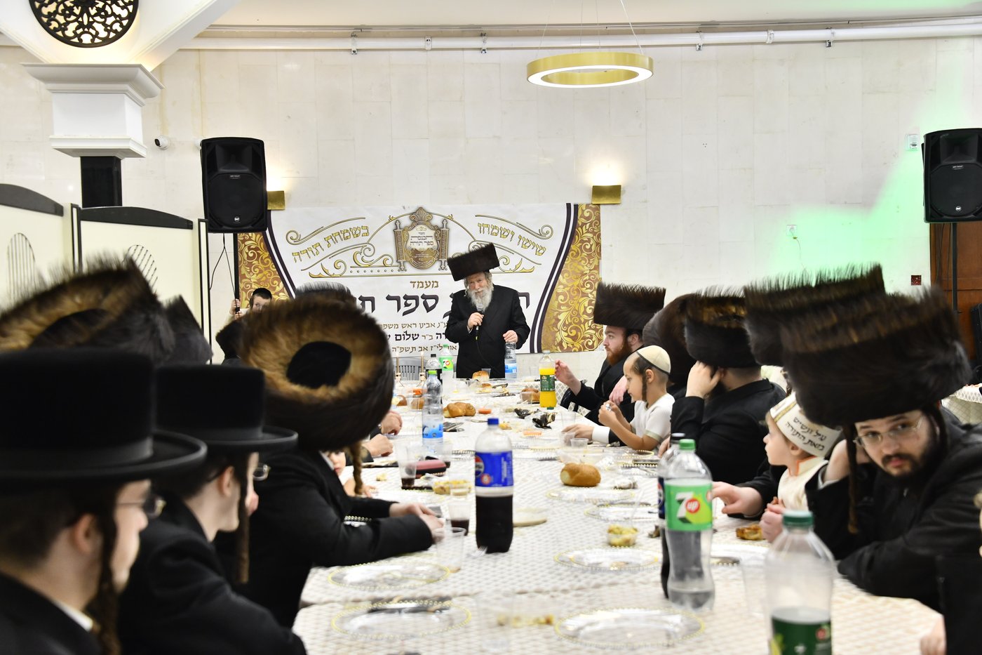 הכנסת ספר תורה לביהמ"ד ערלוי בב"ב