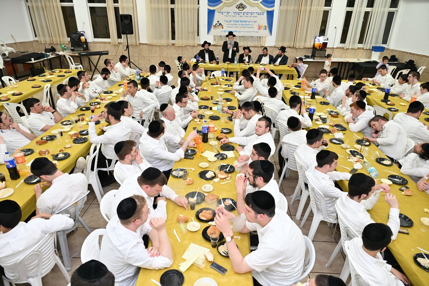 מעמד הסיומים השנתי בקעמפ ישיבת 'קרית מלך'