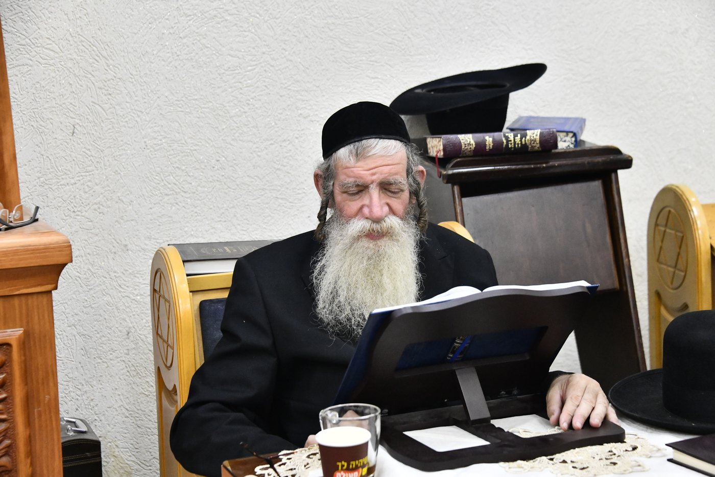 מעמד סגולת רינה של תורה למען אלפי הרווקים והרווקות בט"ו באב בעמוקה