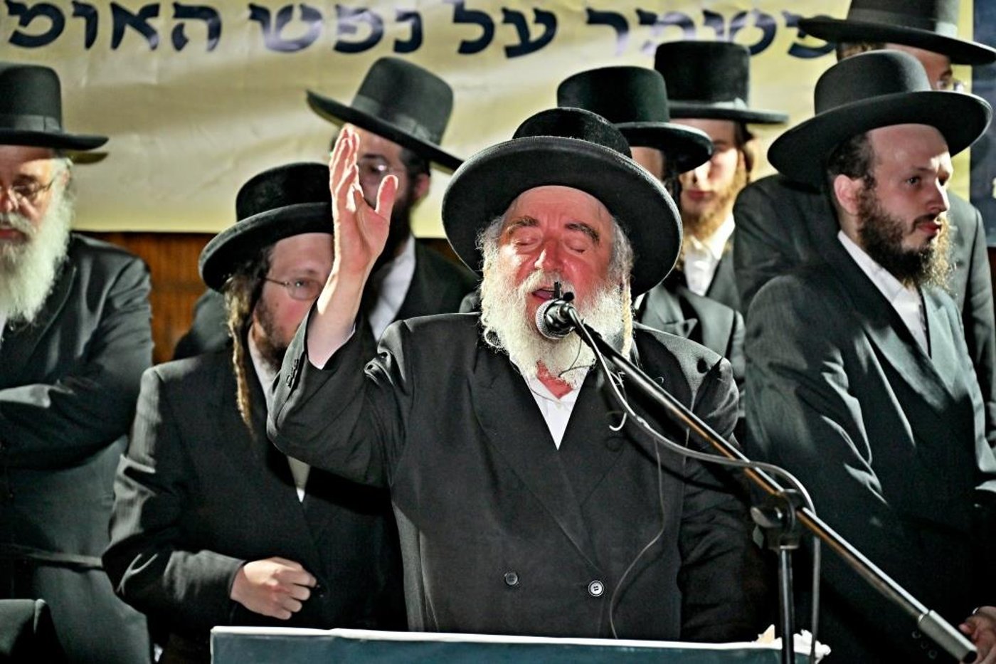מחאת קהילות החסידים מול שערי כלא 10