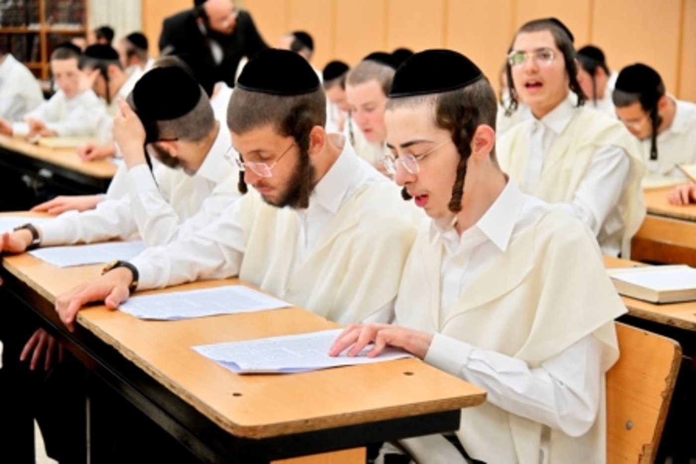 פתיחת הזמן בישיבת המתמידים