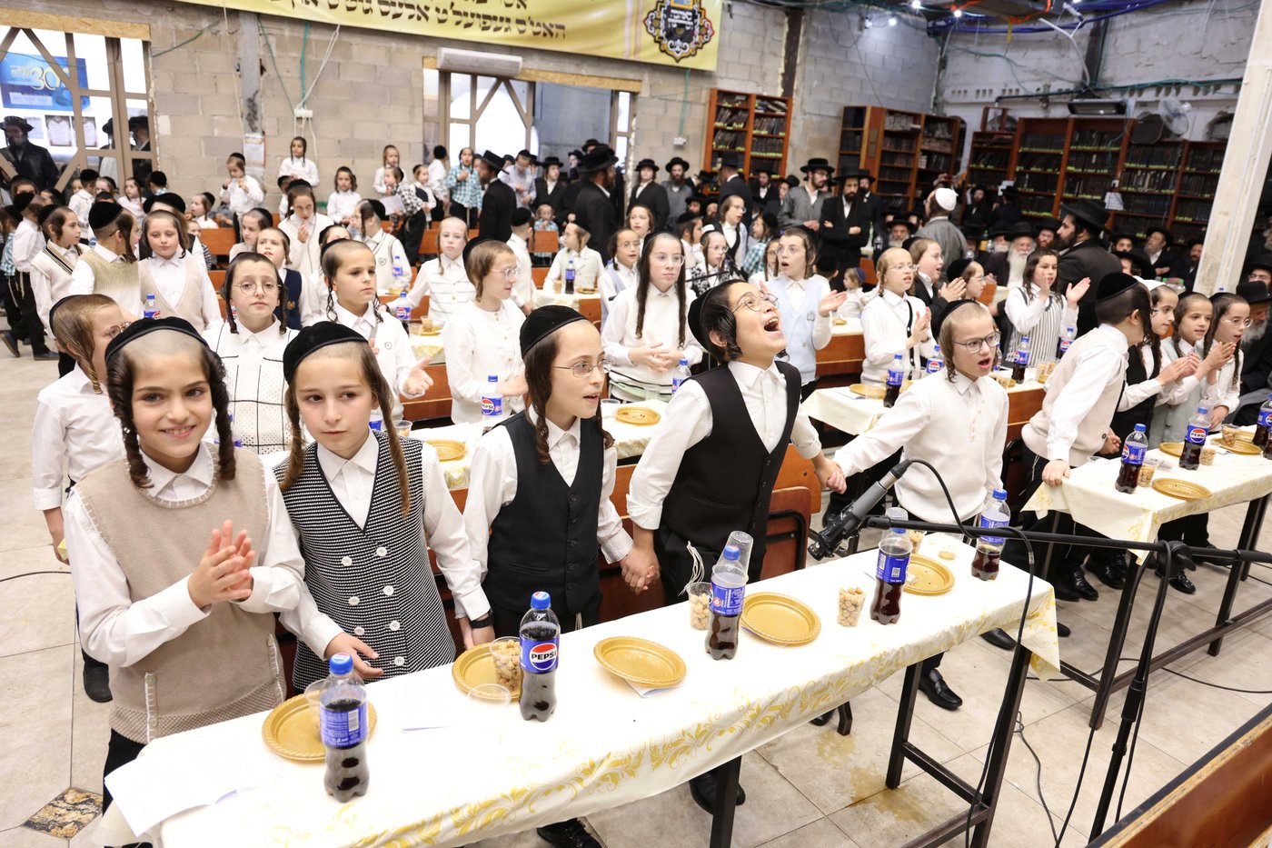 חלוקת פרסים בת"ת 'תורה ויראה' 