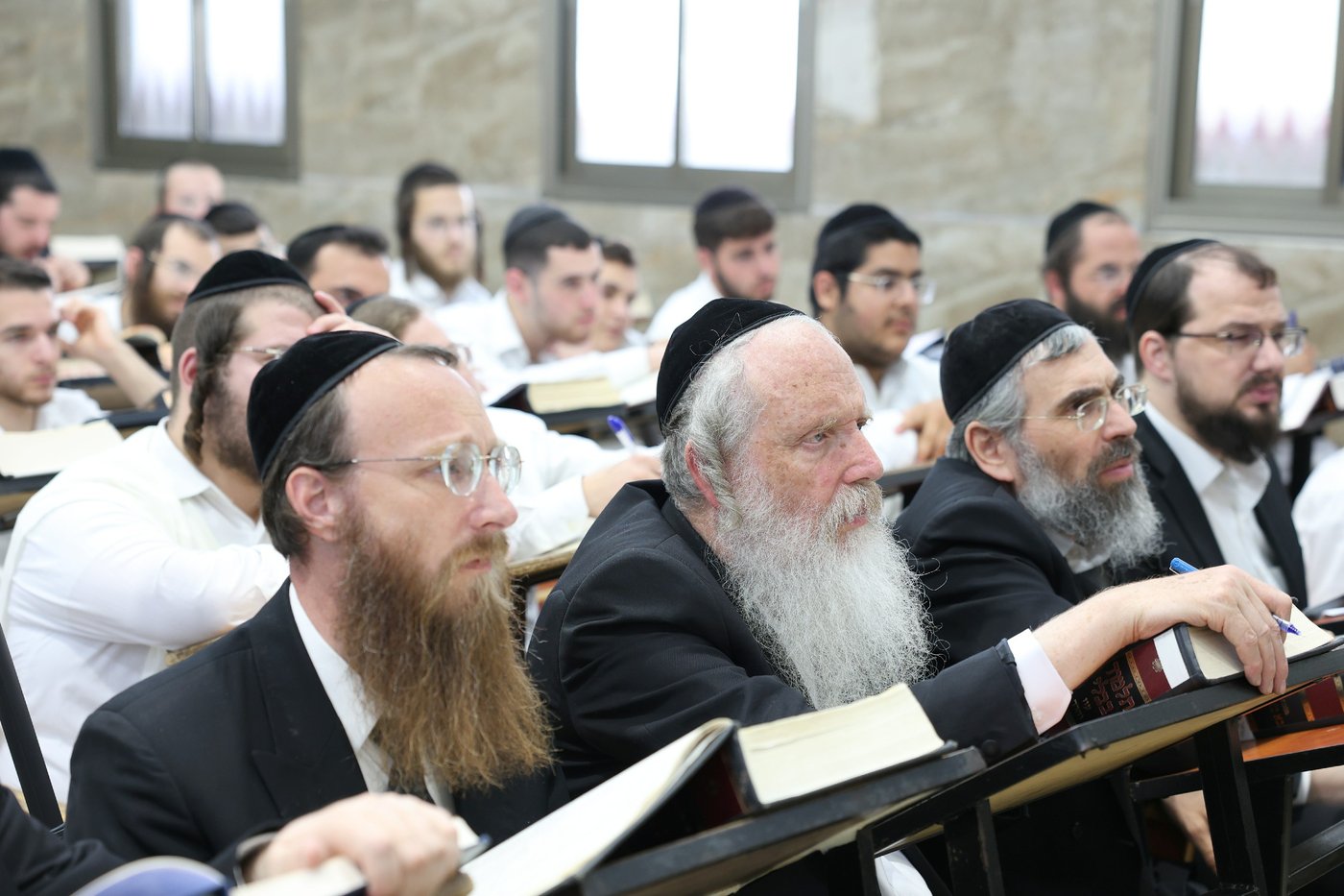 הגאון רבי משה שטרנבוך בפתיחת הזמן