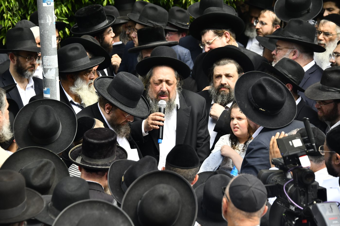 מסע הלוויית המקובל הגה"צ רבי דוד חיים שטרן זצ"ל
