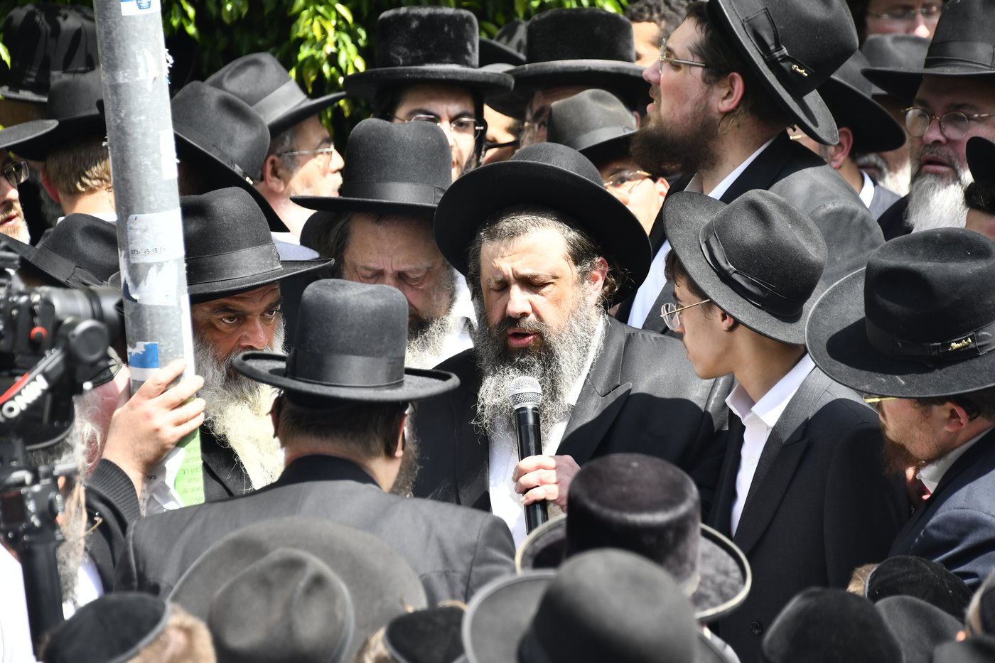 מסע הלוויית המקובל הגה"צ רבי דוד חיים שטרן זצ"ל
