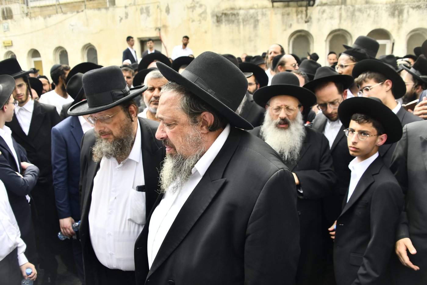 מסע הלוויית המקובל הגה"צ רבי דוד חיים שטרן זצ"ל