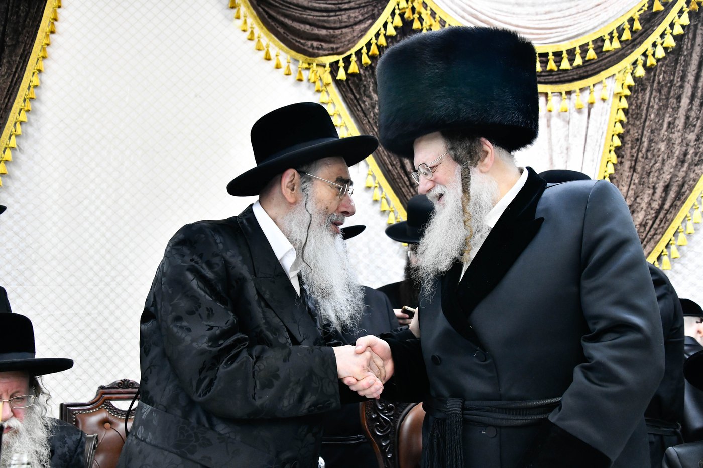 שמחת בר המצווה לנכד האדמו"רים ממודז'יץ וזוועהיל 