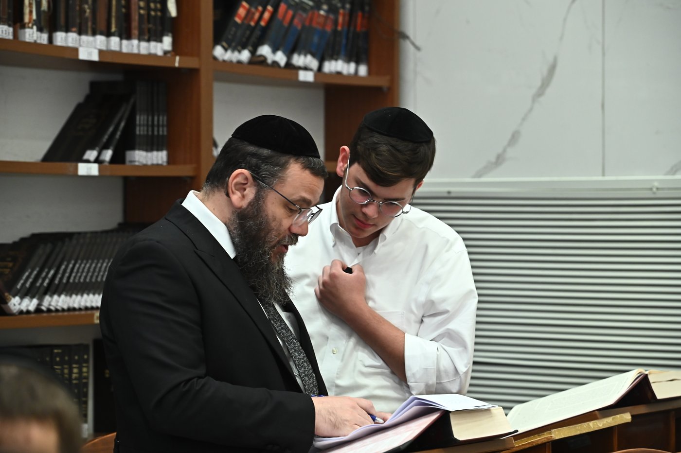 פתיחת זמן בישיבת 'עטרת ישראל'