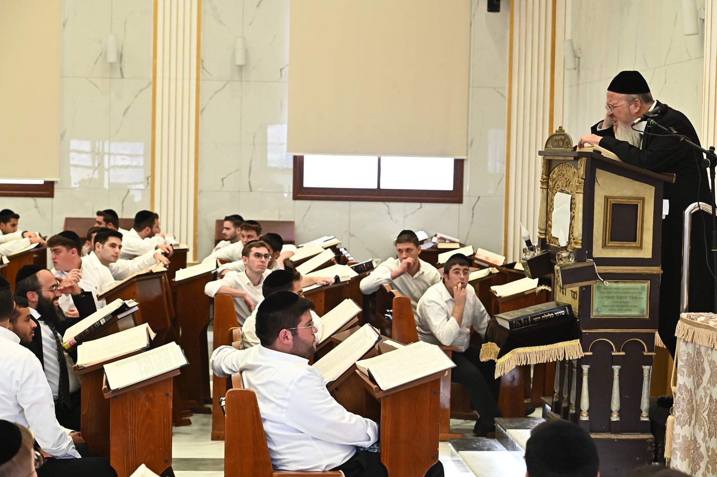פתיחת זמן בישיבת 'עטרת ישראל'