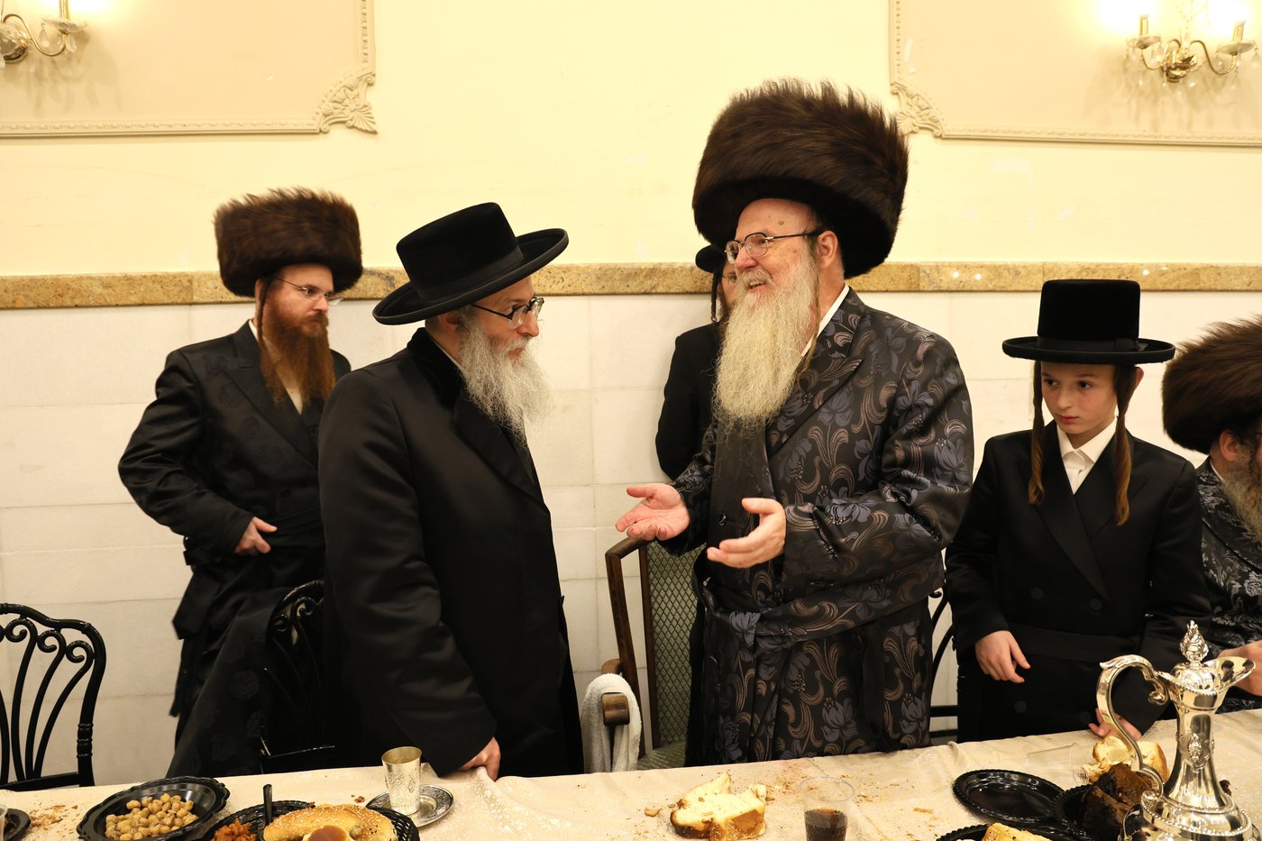 שמחת בר המצווה לנכד האדמו"רים מבערגסאז - דעעש ירושלים
