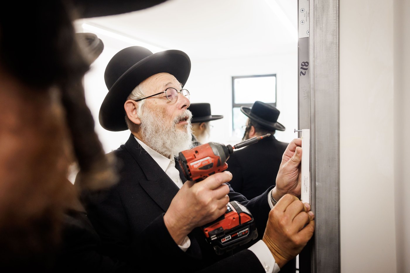 האדמו"ר מסאטמר בביקור במחנה 'רב טוב' בהרי הקאנטרי