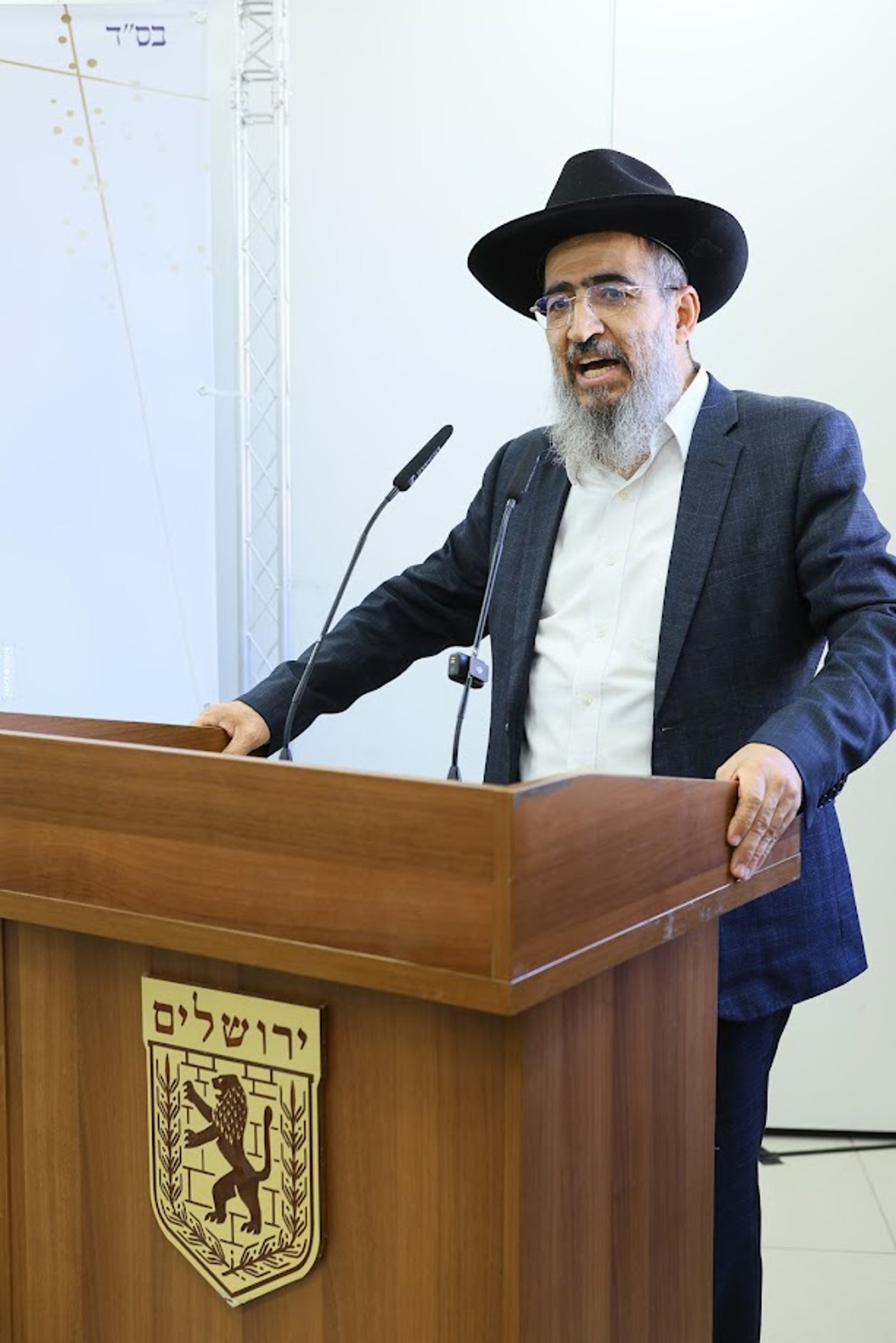 ראש העיר ליאון פתח את שנת הלימודים בת"ת 'לחם ביכורים' | תיעוד