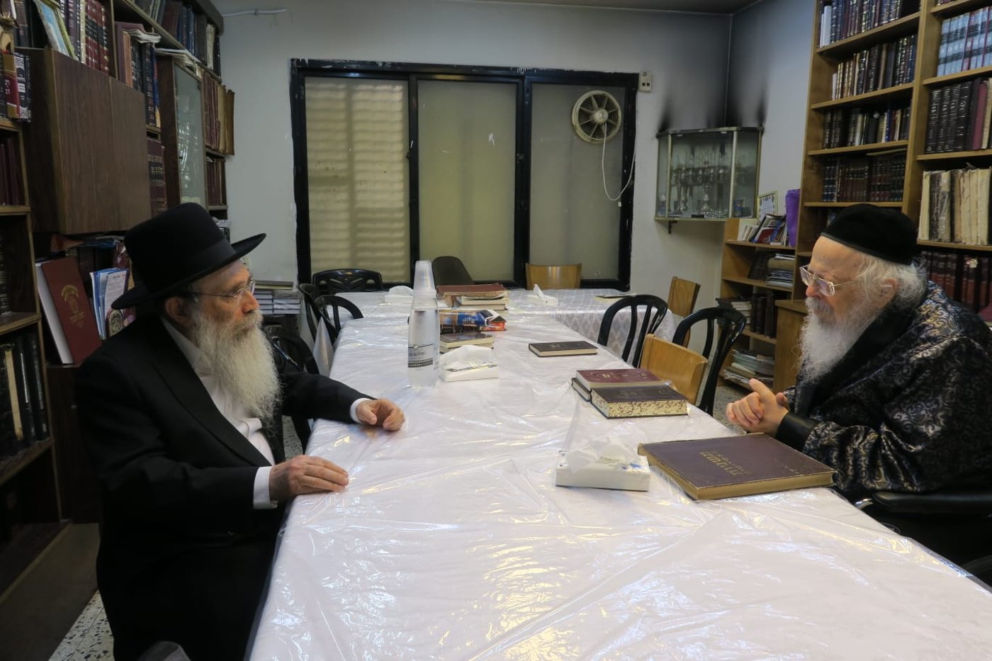 ביקור חולים אצל ה'שושנת יעקב' הגאון רבי יעקב הלוי גרנדש