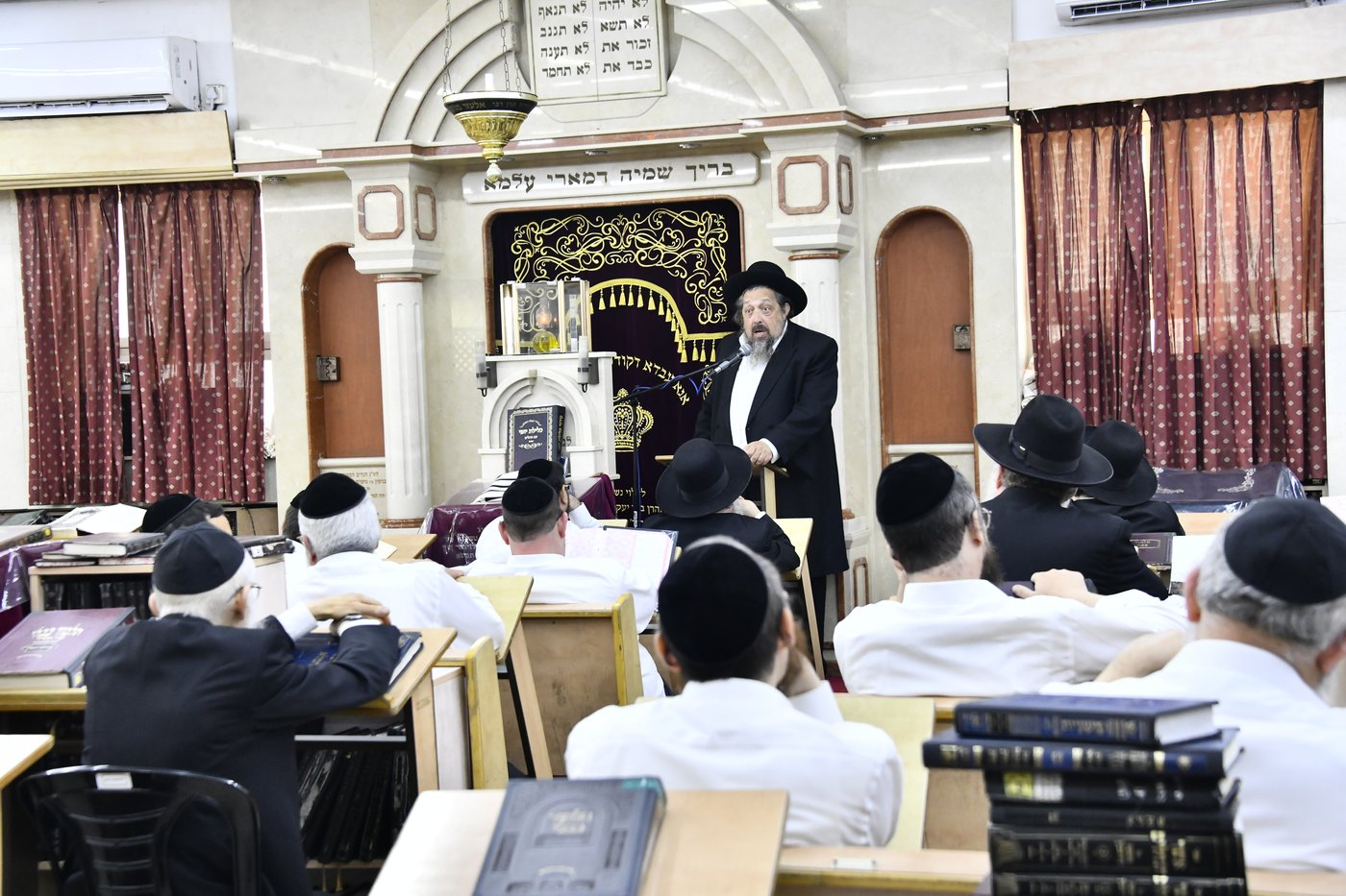 עצרת הספד על הגאון רבי אלטר דוד חיים שטרן זצ"ל